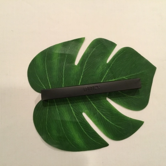 Laritzy Gel Liner In Empire - Picture 2 of 5